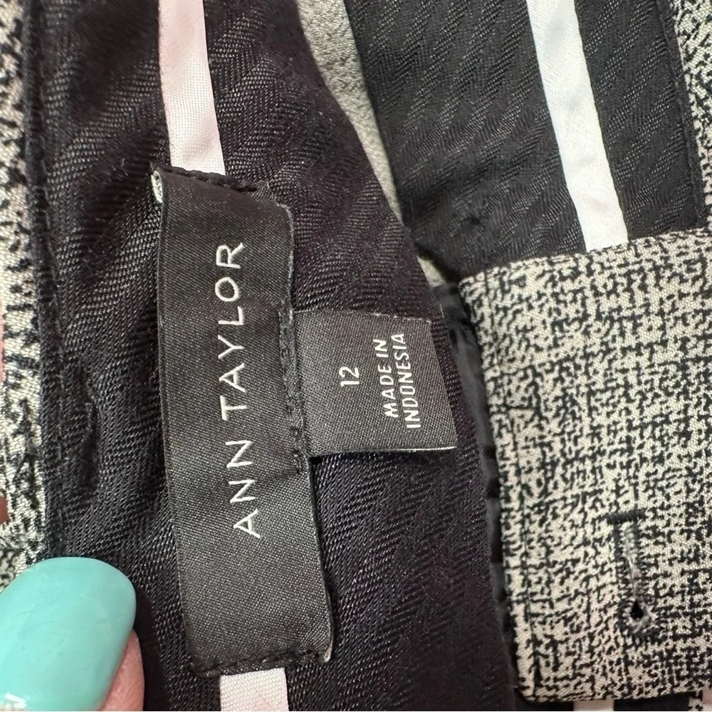 ann taylor black white Textured dress Pants sz 12 classic office